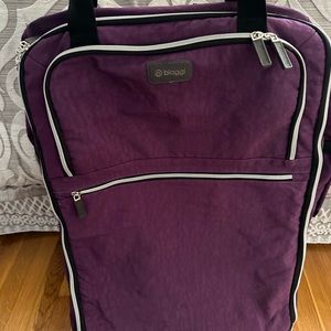 Biaggi 31” foldable Zipsak luggage.